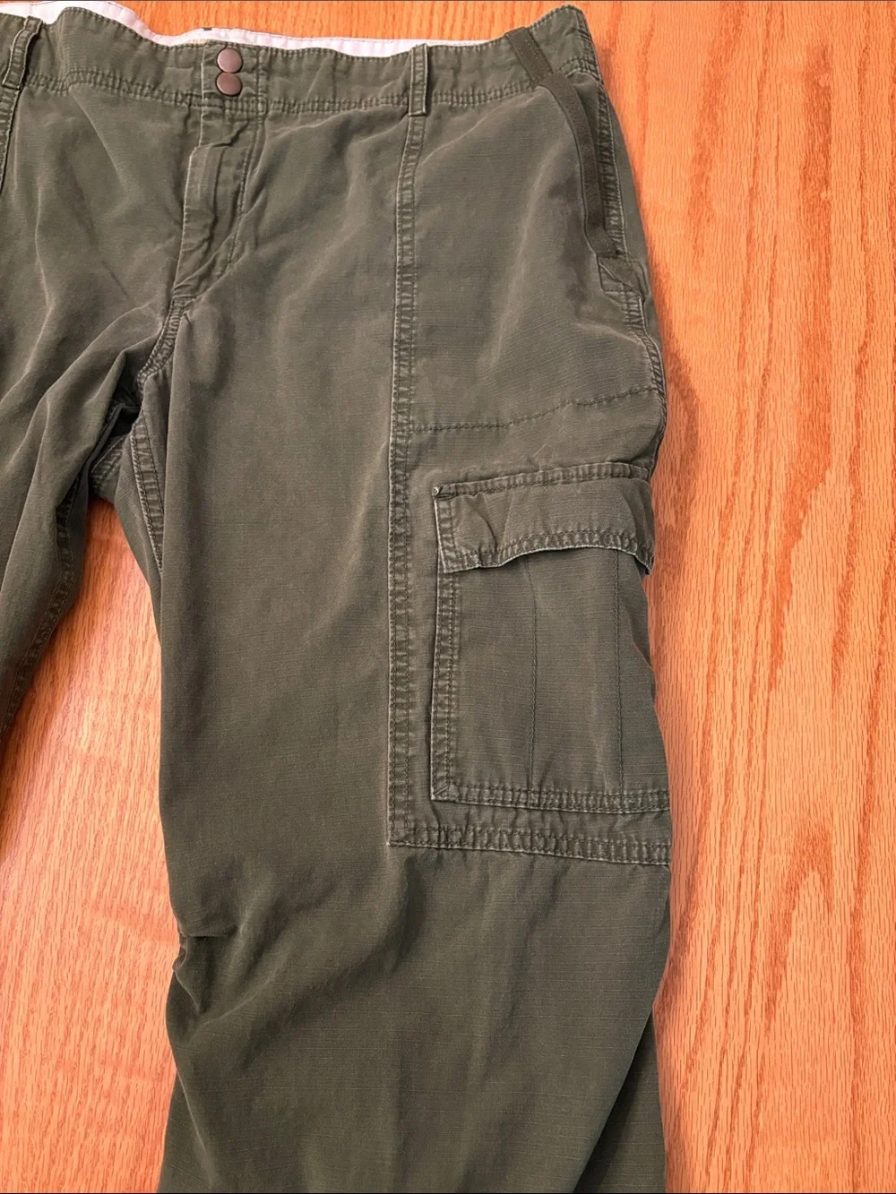 Eddie Bauer Ripstip Women’s Olive Green Boot Cut Cargo Pants